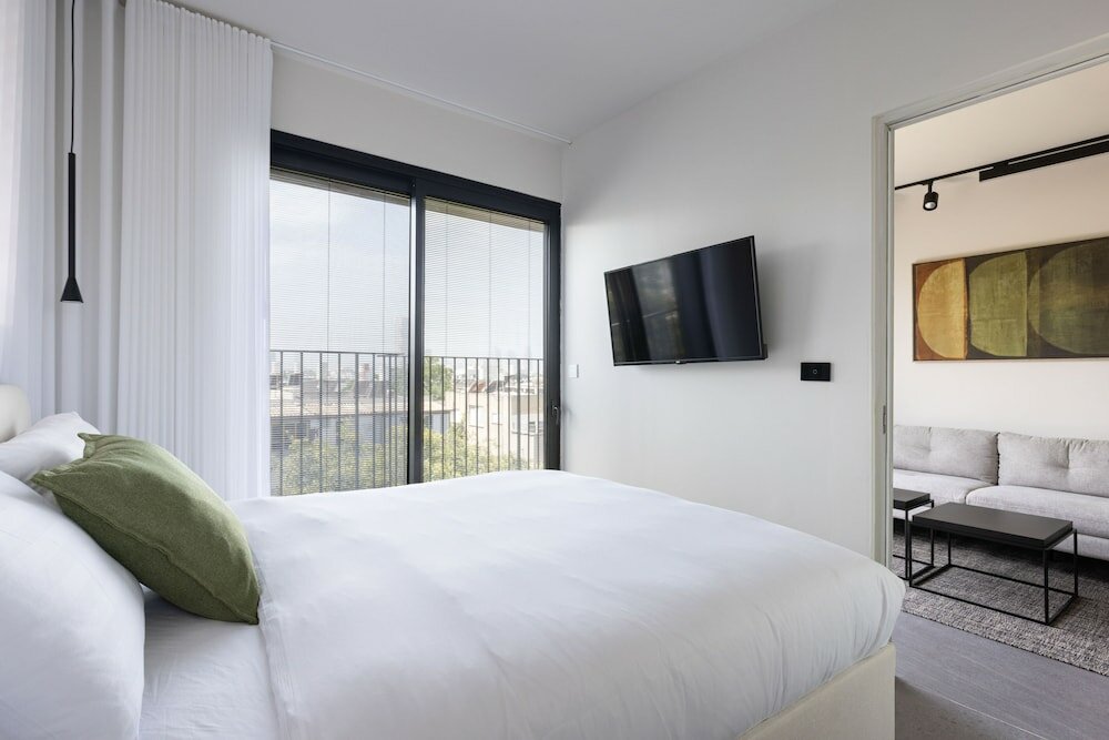 Фото Skyline Serenity by tlv2rent