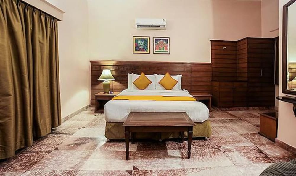 Фото Fabhotel The Dayal