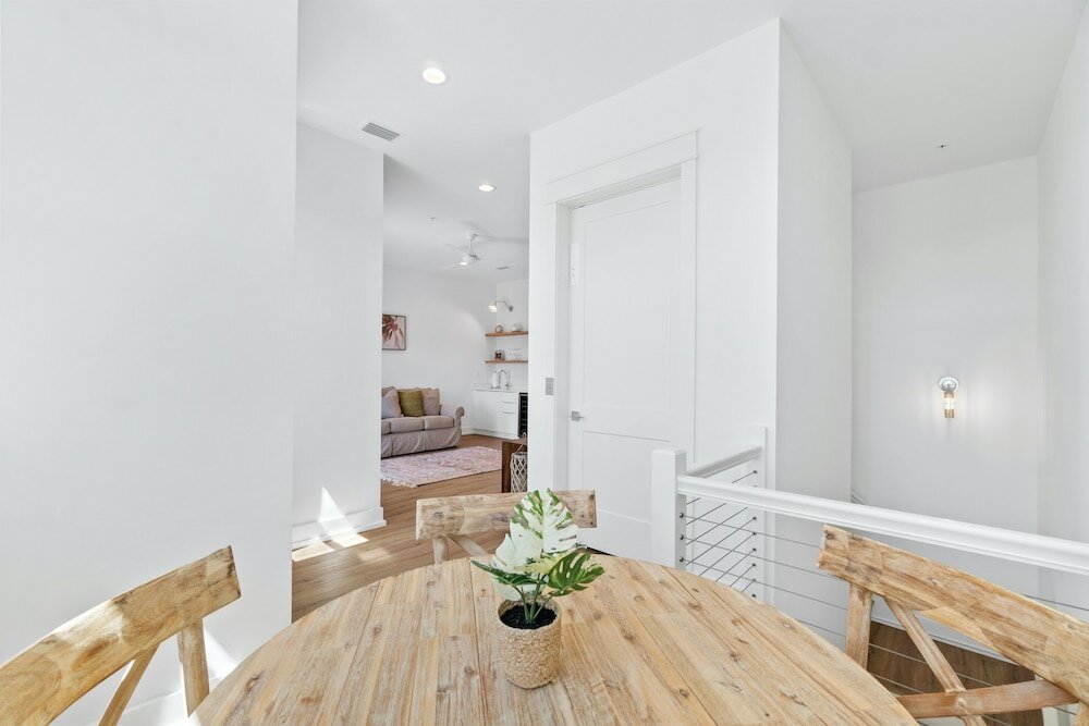 Фото Beach House - Elevated Escape by Phg