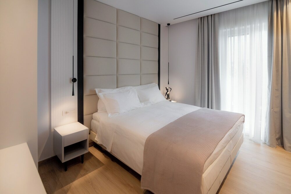 Фото Contessa Bianca Luxury Suites