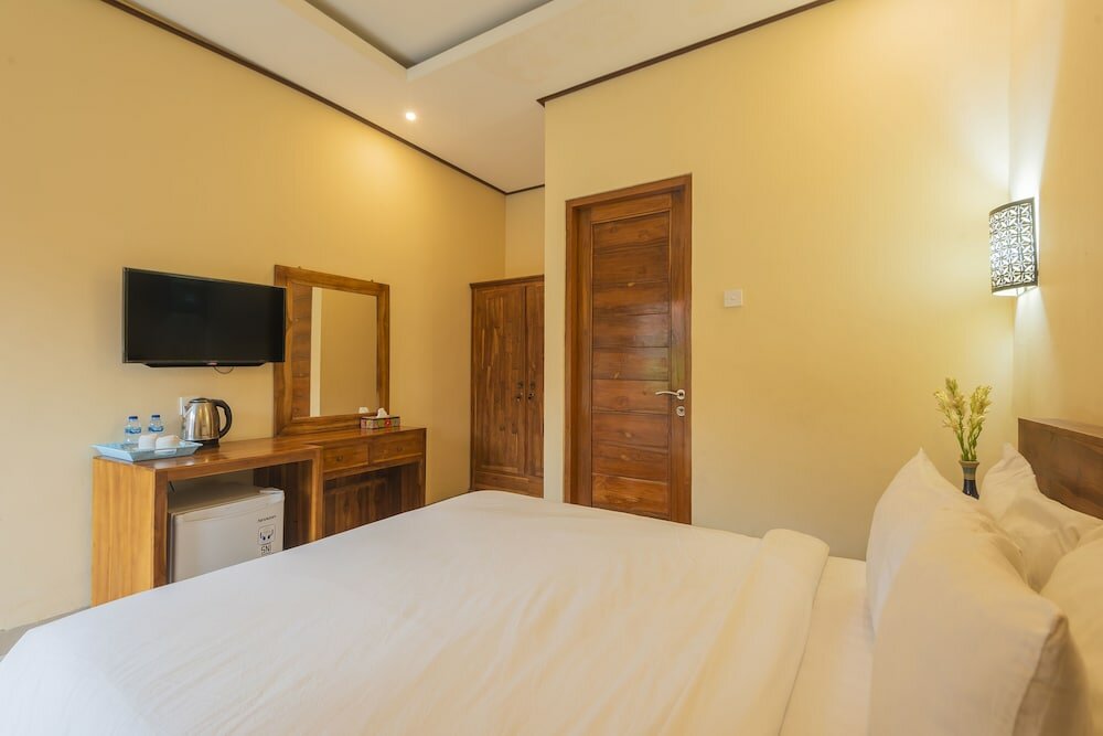 Фото Liliy Guest House Legian