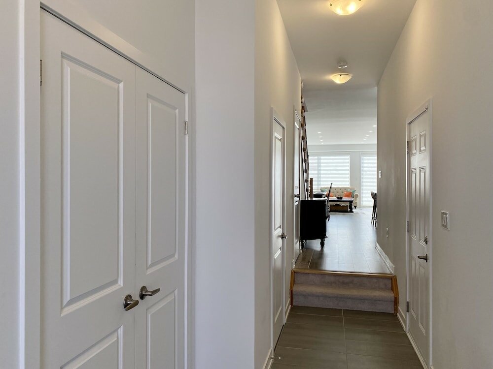 Фото Luxurious Waterfront Residence