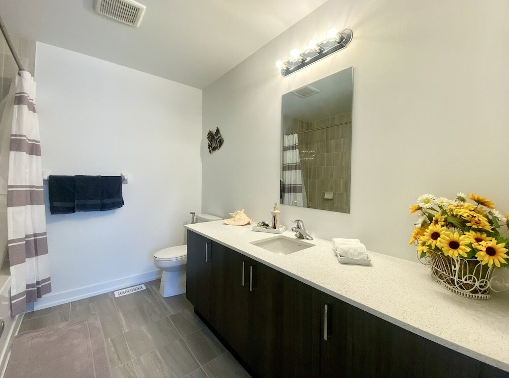 Фото Luxurious Waterfront Residence