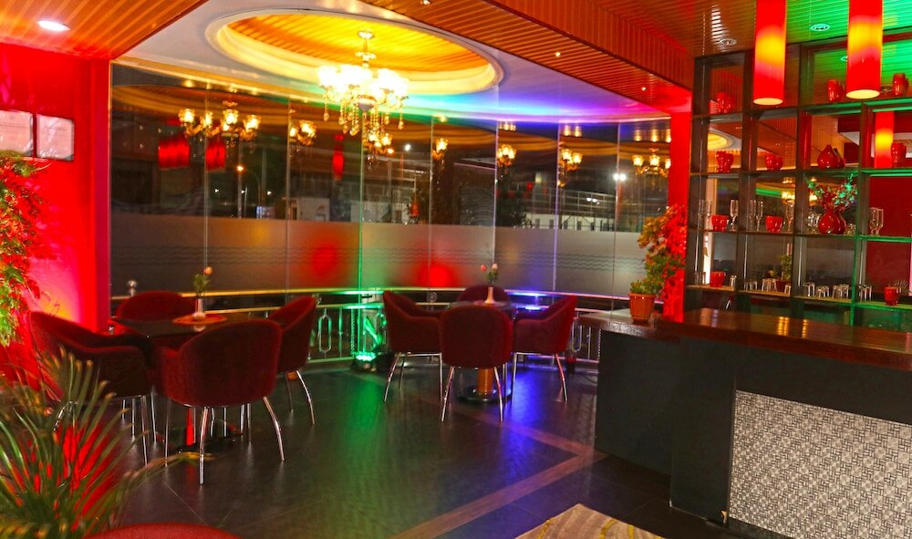 Фото Umet Seaview Hotel with Free Roundtrip Airport Pick up and drop off