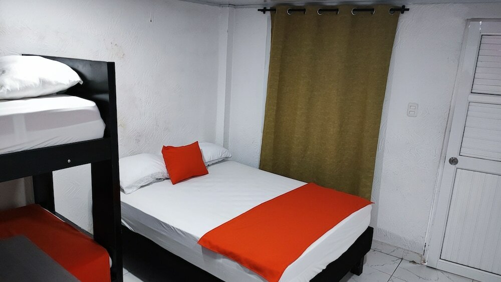 Фото Hospedar Frente al Aeropuerto