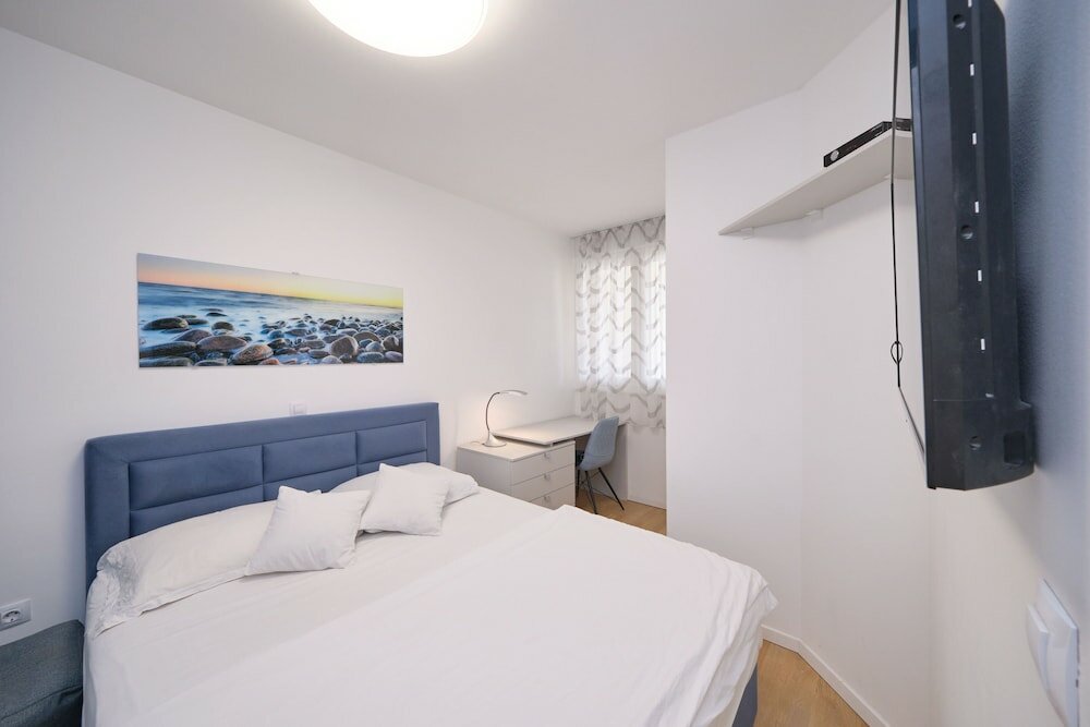 Фото Modern City Apartment