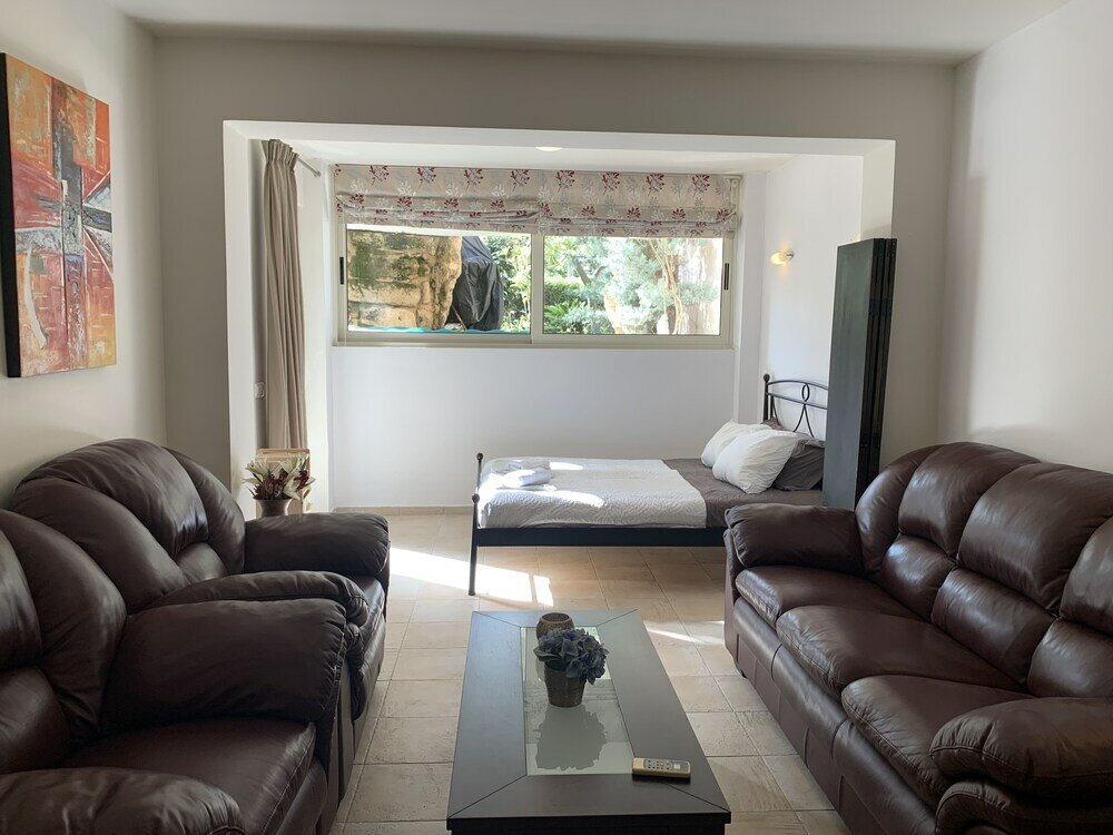 Фото 3-Bedroom Apartment on Beach Cassiopeia