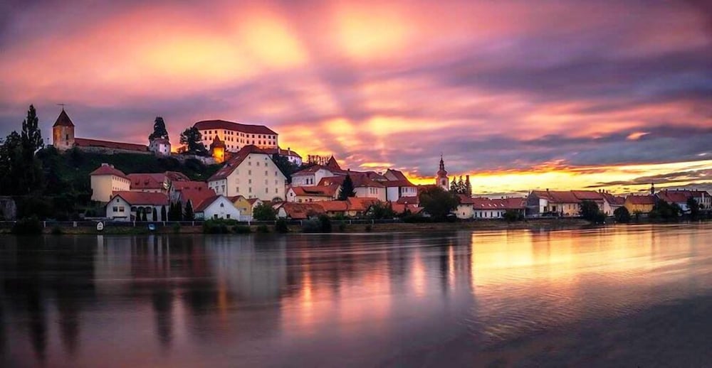 Фото Hotel Mitra