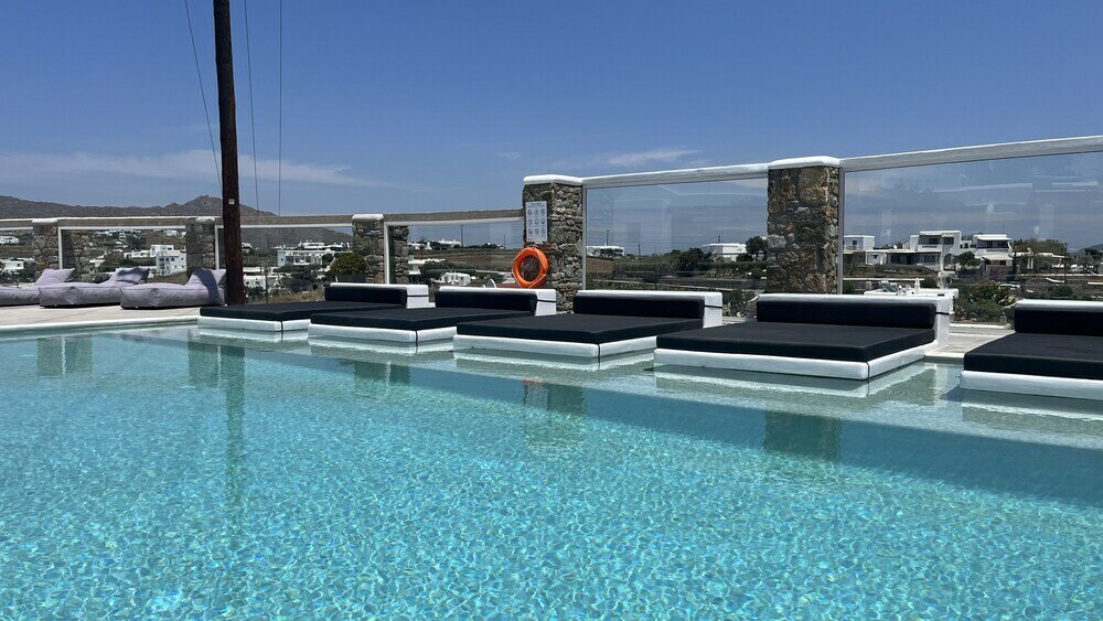 Фото Crystal Suites