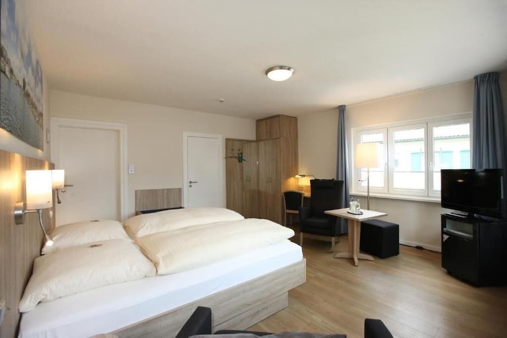 Фото Hotel Kirchspiels Gasthaus