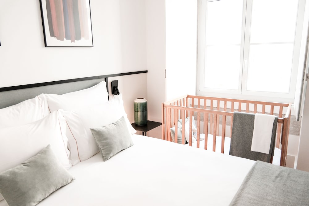 Фото The House on the Pink Street in Lisbon