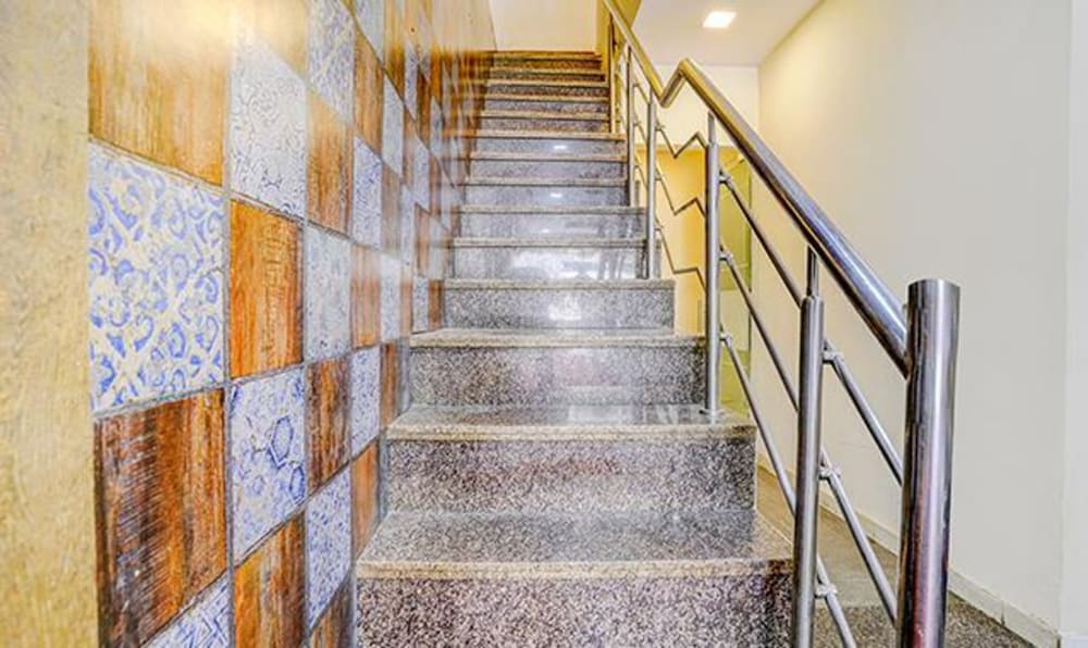 Фото Fabexpress Galaxy Inn