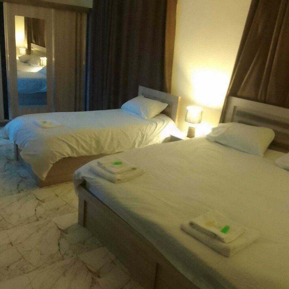 Фото Jerash Apart Hotel