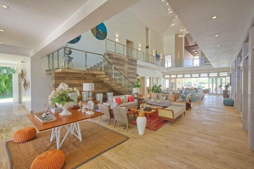 Гостиница Modern Villa With Ocean View and Service Staff