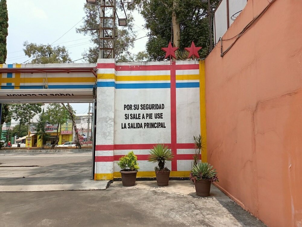 Фото отеля 3