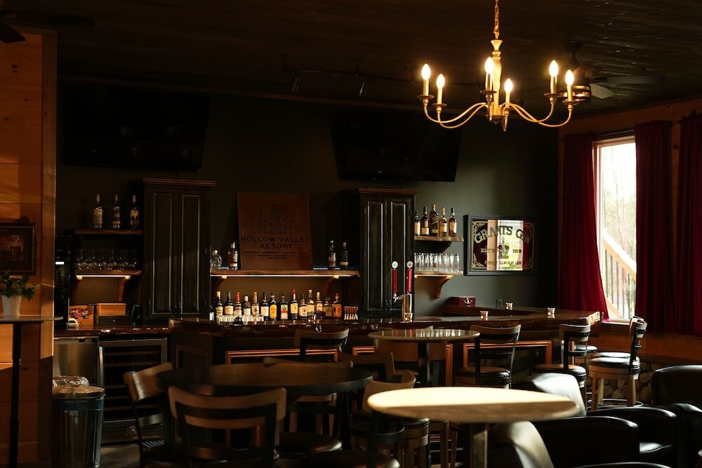 Фото Hollow Valley Resort