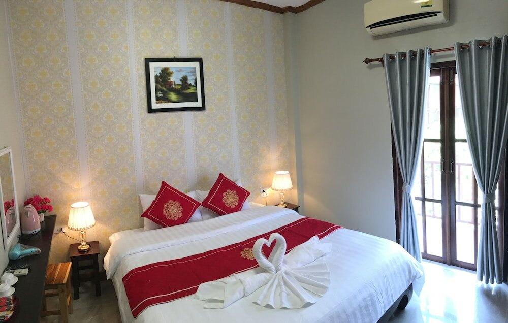 Фото Le KhounSok Boutique Hotel