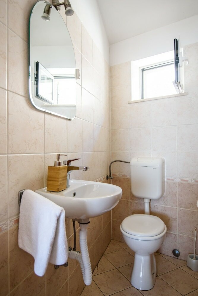 Фото Zenith Apartment by DuHomes