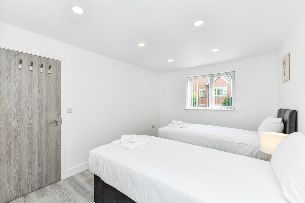 Фото Woodstock House Apartments