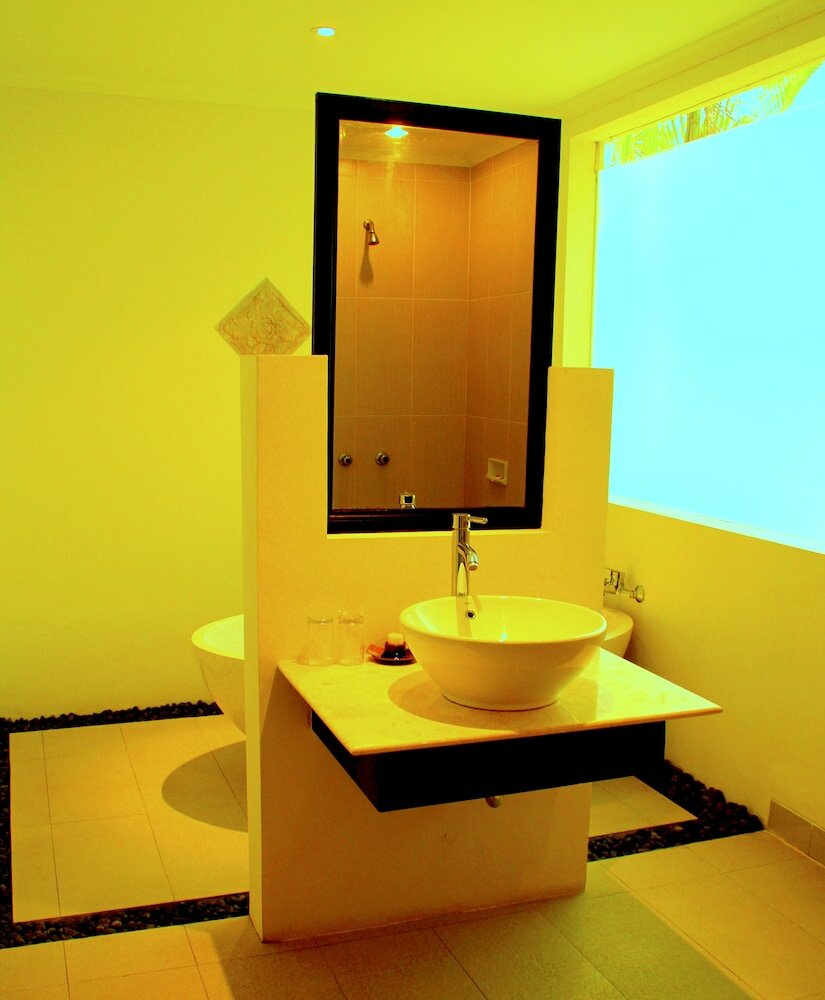 Фото The Benoa Beach Front Villas & SPA