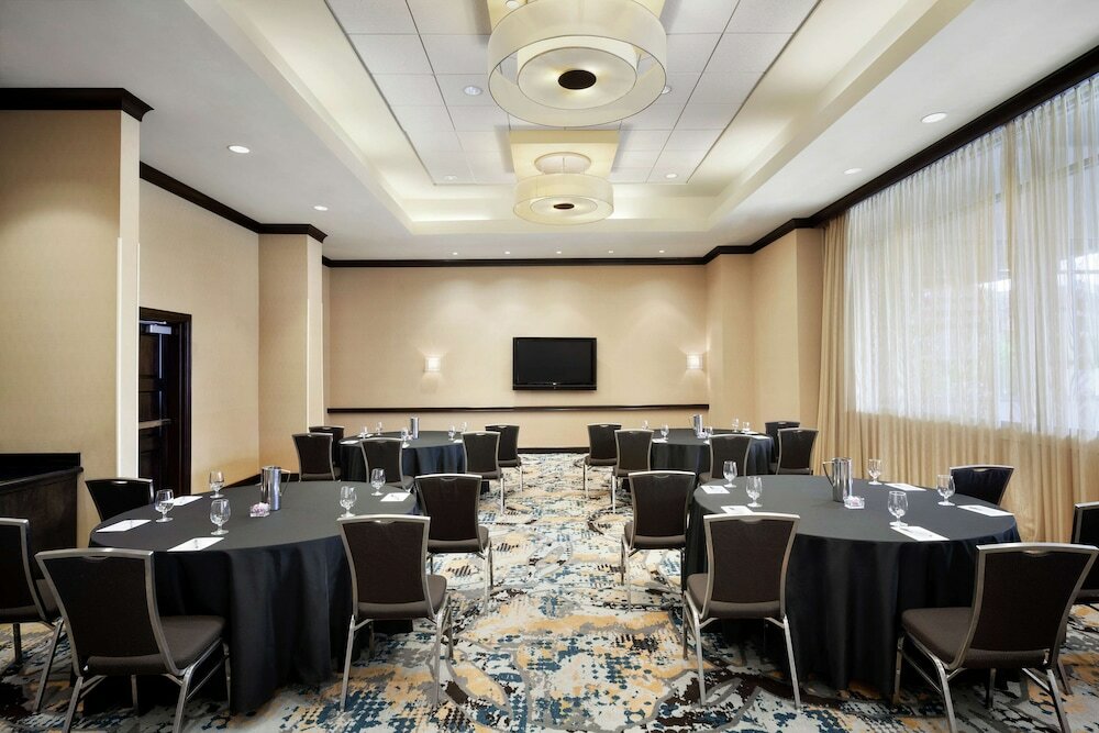 Фото Hilton Garden Inn Atlanta Downtown