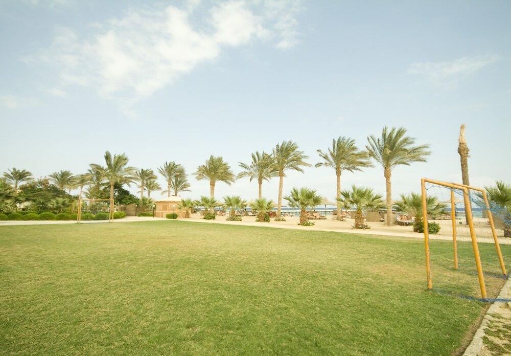 Фото Flamenco Beach and Resort