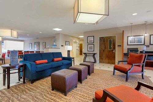 Гостиница Comfort Suites West Jacksonville в Джэксонвилле