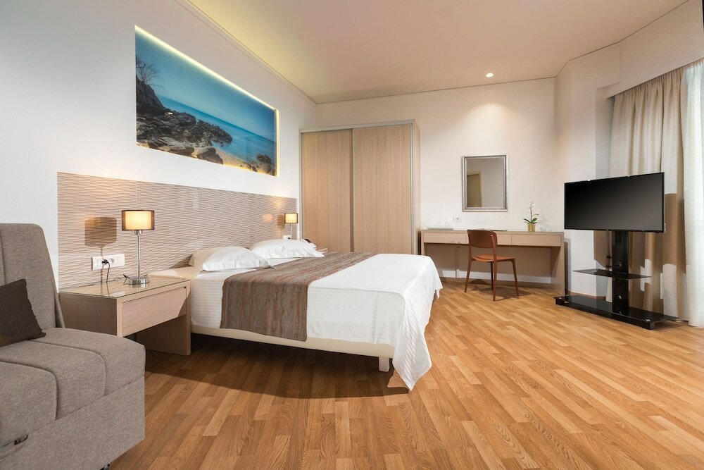 Фото Alexandra City Hotel