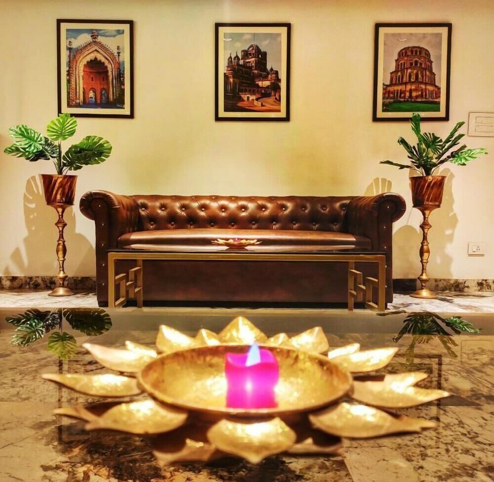 Фото Rnb Select Hotel Walk in Lucknow