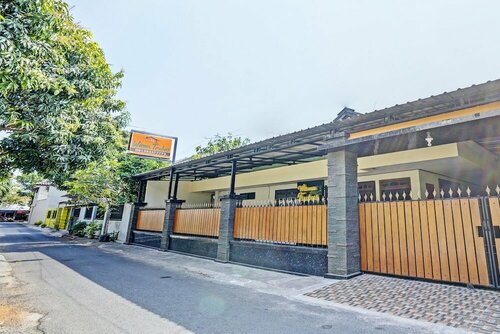 Гостиница Spot On 92785 Wisma Trubus Syariah