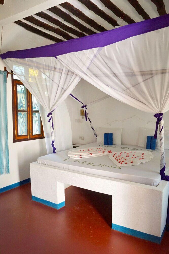 Фото Laguna Palace Michamvi Kae