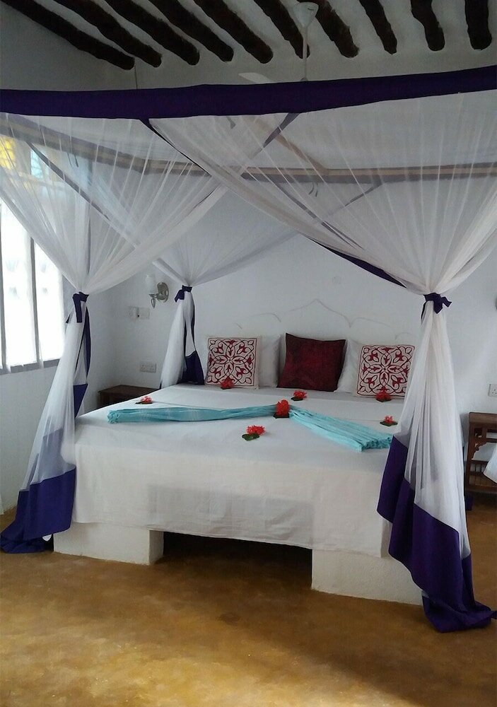 Фото Laguna Palace Michamvi Kae