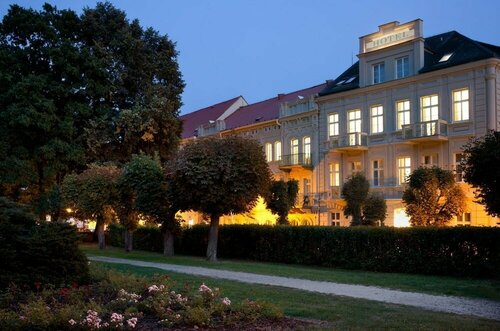 Гостиница Badenia Hotel Praha в Хебе