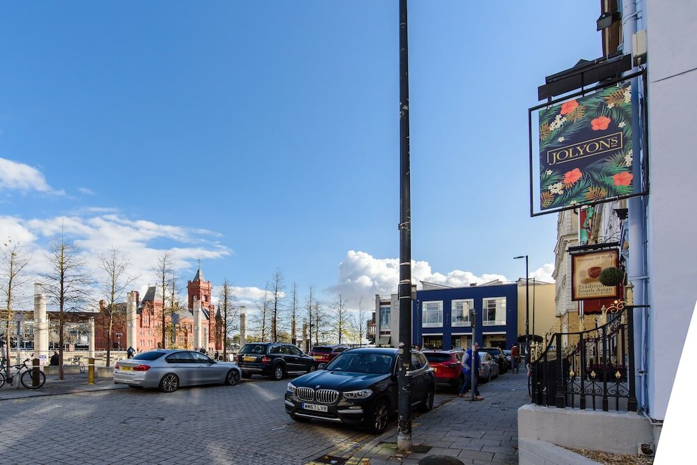 Фото Jolyon's Boutique Hotel