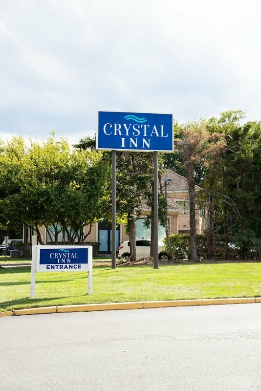 Гостиница Crystal Inn Eatontown в Итонтауне