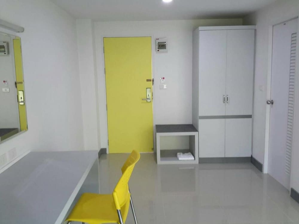 Фото Sakura Budget Hotel