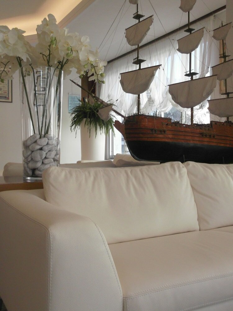 Фото Hotel Esplanade