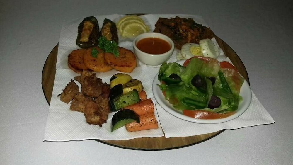 Фото Makgovango Luxury Inn