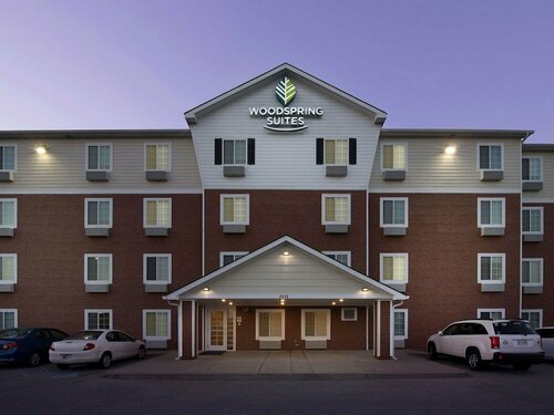 Гостиница WoodSpring Suites Louisville Clarksville в Луисвилле