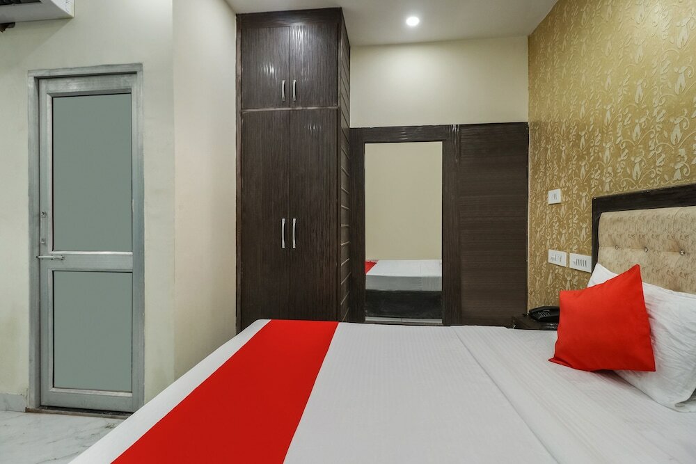 Фото Oyo 45917 Victoria Crossroads