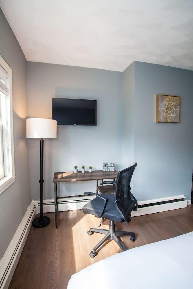 Фото Luxury Collection-4 Bedroom 3 Full-bathroom-boston