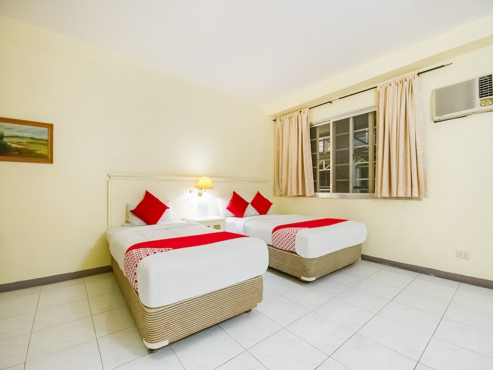 Фото Vaccinated Staff - Capital O 465 Ford's Inn