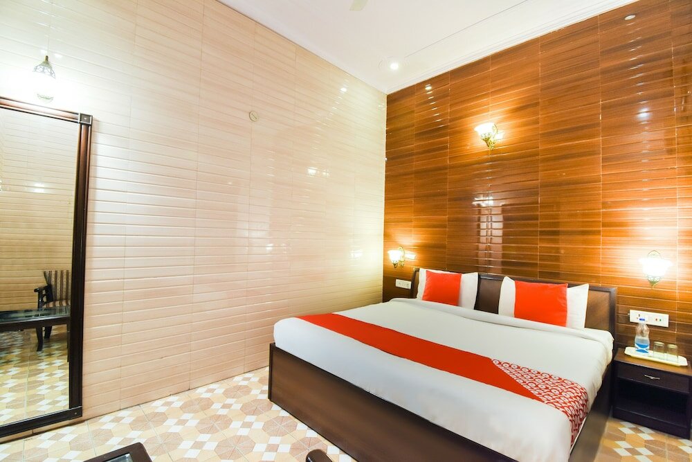 Фото Oyo 4430 Hotel Holy city