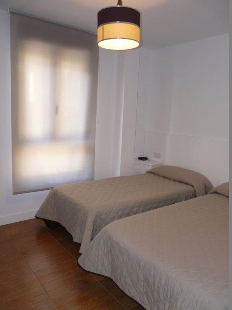 Фото Hostal Misericordia