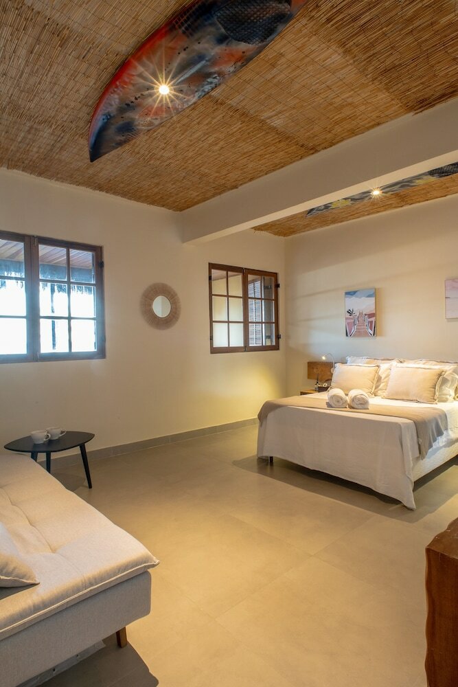 Фото Longboard Paradise Suites