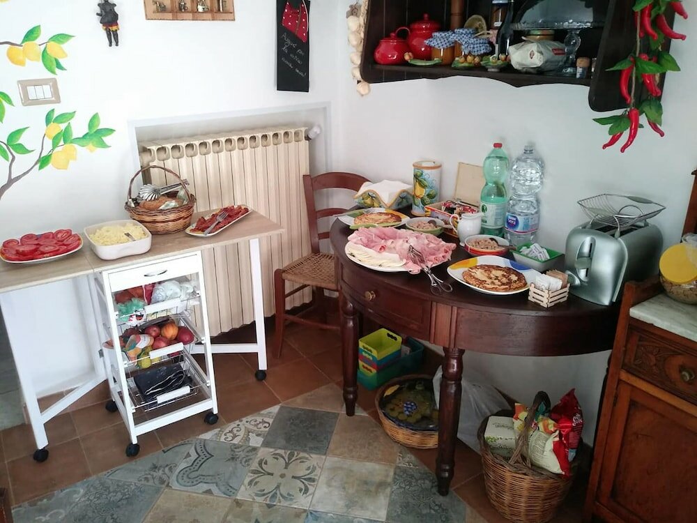 Фото Zù Mariu B&b