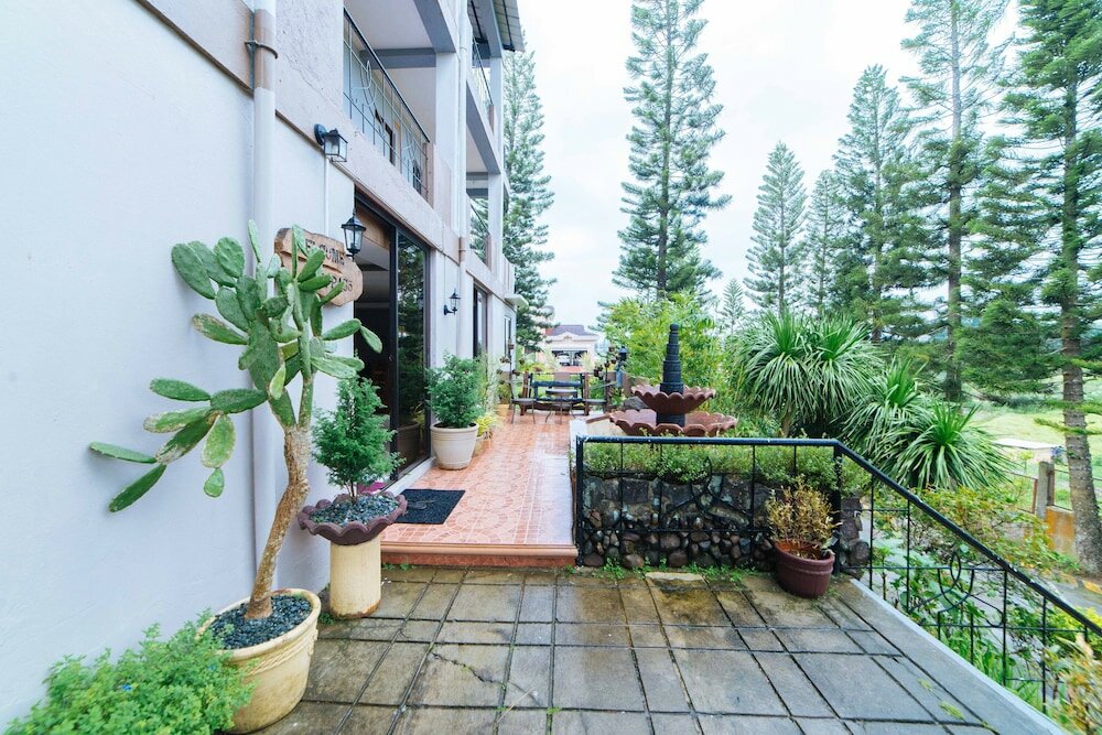 Фото RedDoorz @ City Market Tagaytay