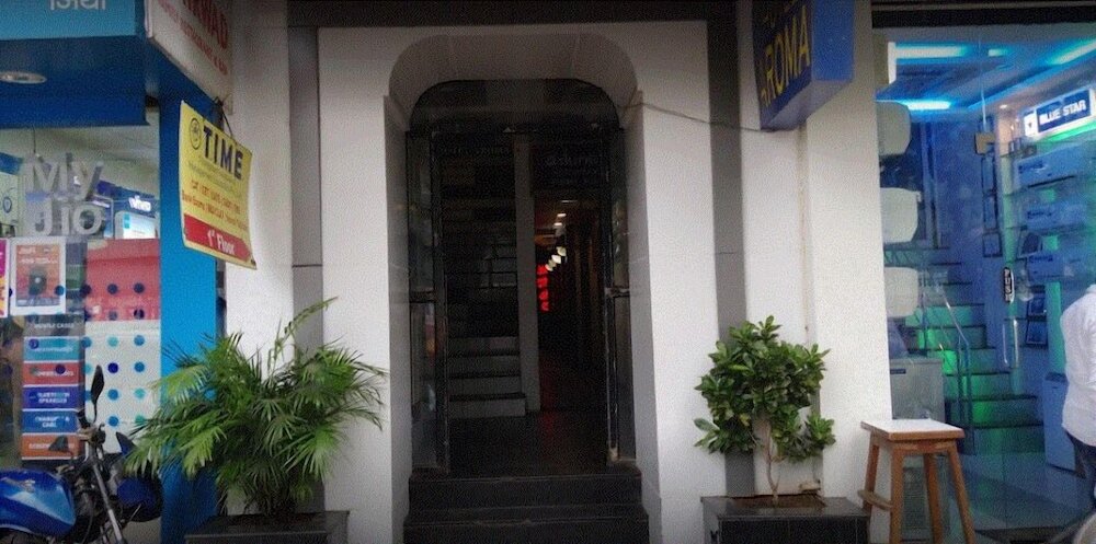 Фото отеля 2