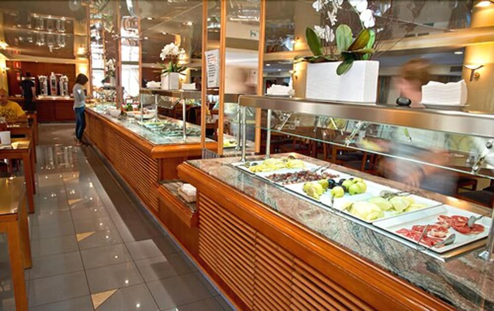 Фото Hotel Capricho