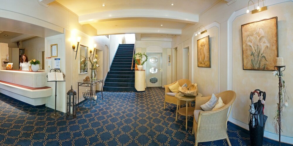 Фото Hotel Reindl garni Suiten & Appartments